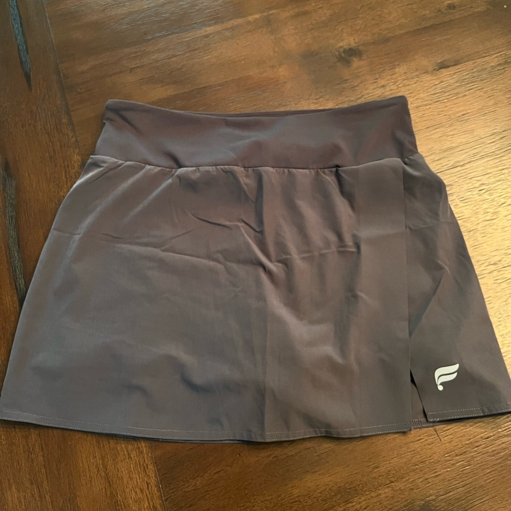 Fabletics Stow Pocket Skort Women’s Size Medium Grey Gray